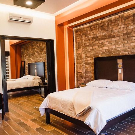 Limbo Hotel Boutique บาเย เด กัวลาลูเป ภายนอก รูปภาพ